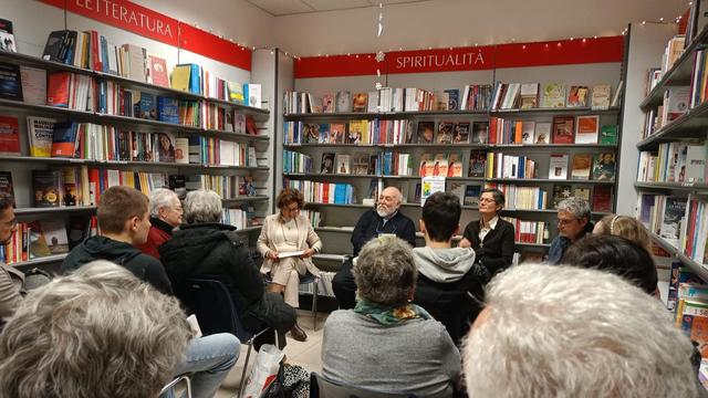 Il pubblico alla presentazione di Udine